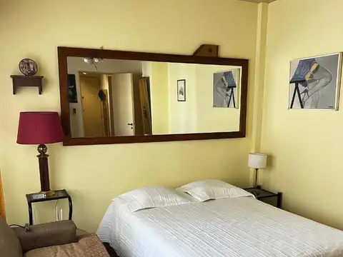 Juan Domingo Peron 1400, Piso 8