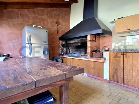 terrada 5400, Piso 0