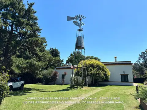 Casa en Venta con 3 cocheras