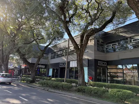 Local en Mart.-Libert./Rio
