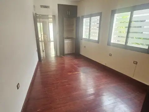 Oficina en alquiler barrio Iponá