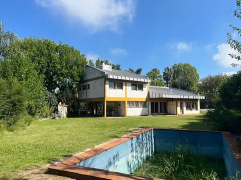 Casa con vista al golf gran terreno