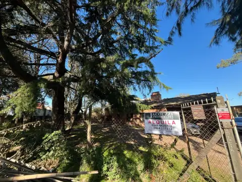 Casa en alquiler c/ cochera en Belén de Escobar