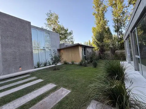 Casa en Alquiler en Chacras de Coria, USD 1.550