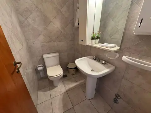 Departamento 4 ambientes con 2 baños