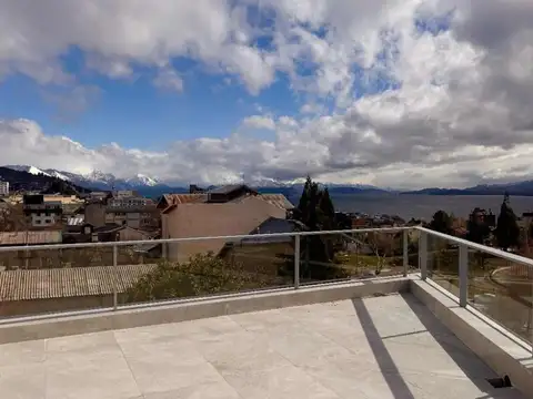 DEPARTAMENTO DE CATEGORIA VISTA PANORAMICA AL LAGO