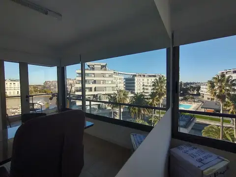 Sobre La Bahia Grande De Nordelta Rio