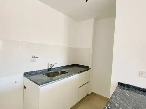 Monoambiente a estrenar c/cochera Lanus Este