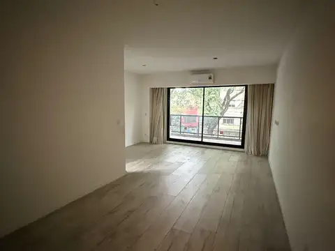 Departamento en Alquiler en Chacarita, $ 700.000