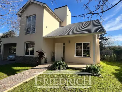 CASA EN VENTA - CLUB DE CAMPO SAN PATRICIO