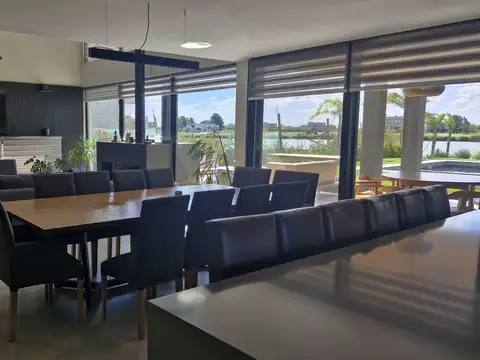 Casa en venta en Puerto Nizuc (A laguna)