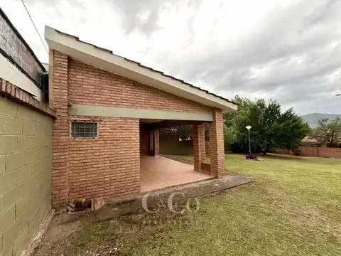 Casa en Venta con 1 cochera