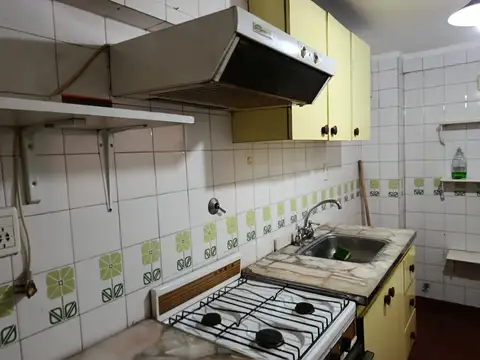 Depto Tipo Casa en Alquiler con 1 cocheras