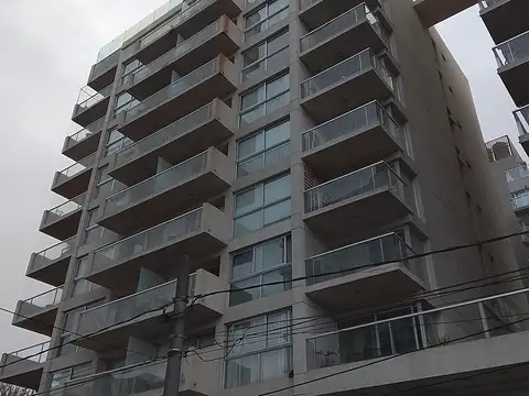 Camacuá 300, Piso 7