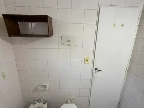 Quirno Costa 1100, Piso 1º