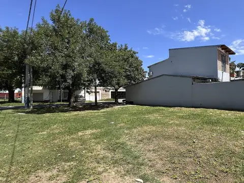 Terreno en Venta en Granadero Baigorria, USD 25.000