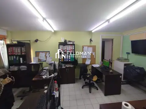 Av. Gral. Miguel de Azcuénaga al 400