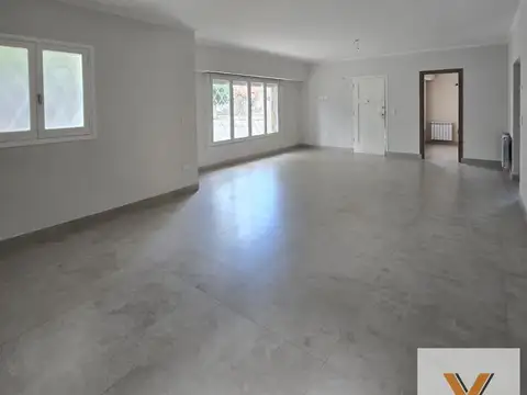 Casa en Venta - 3 Dormitorios 2 Baños - 172mts - Mar Del Plata