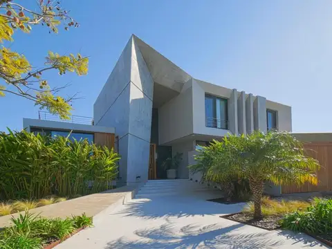 Hermosa casa en venta, El golf, Nordelta