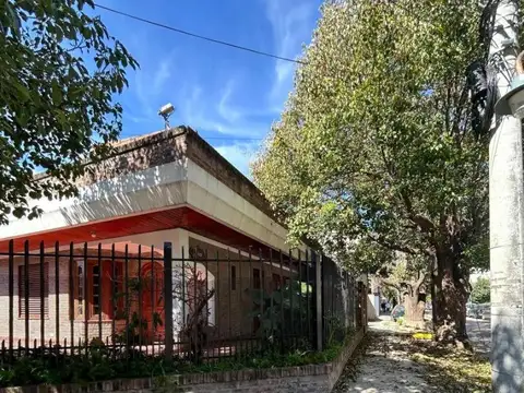 Depto Tipo Casa 2 ambientes con 2 baños