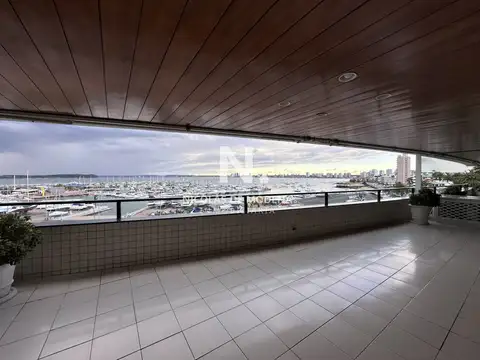 Departamento en Alquiler Temporal en Puerto, USD 24.000