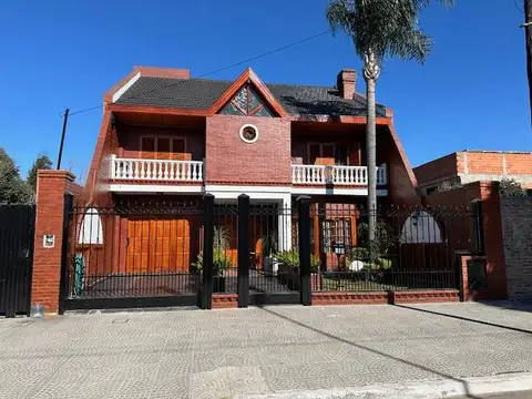 Excelente Chalet en venta en centro de G. de Laferrere