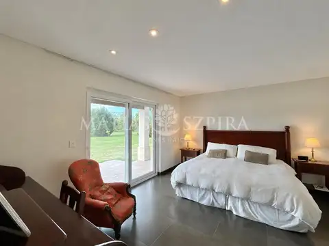 Casa en Venta en Alsina, USD 469.000