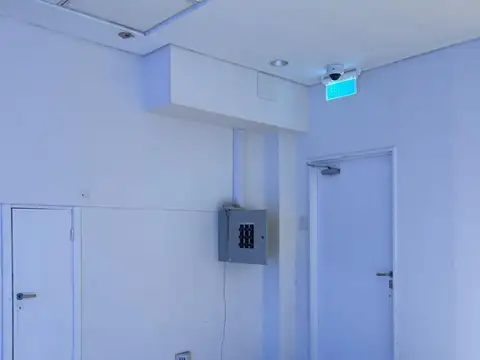 Local en Venta en Villa Lynch, USD 269.000