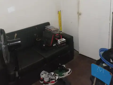 Depto Tipo Casa en Venta 50 años