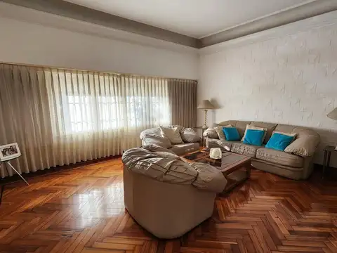 Casa en Venta en Villa General Mitre, USD 325.000