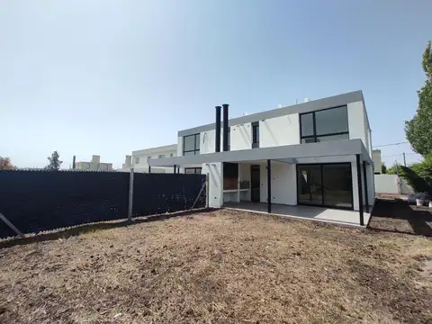 Calle 138 entre 507 y 508 - Don Carlos