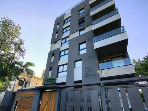 Departamento en alquiler - 3 amb. - Alvear 421