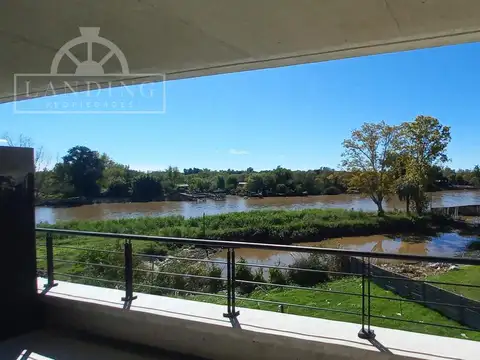 Departamento de 5 ambientes al río y cochera en El Faro en Barrio Náutico Albanueva