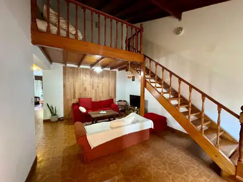 Casa con tres dormitorios en venta en Matheu    ID 1968