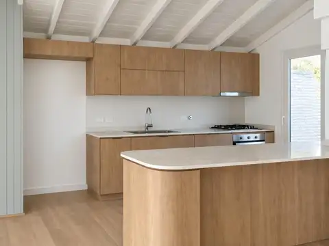 Casa 4 ambientes con 3 baños