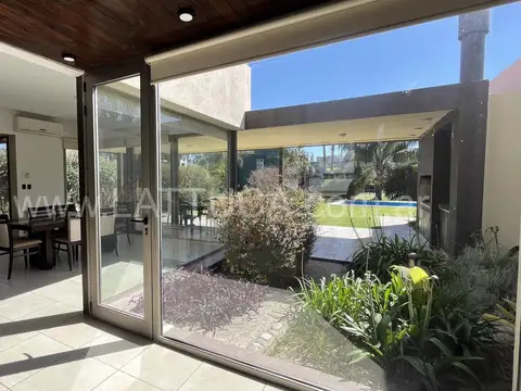 CADAQUES FUNES HILLS CASA 2 DORMITORIOS CON PISCINA