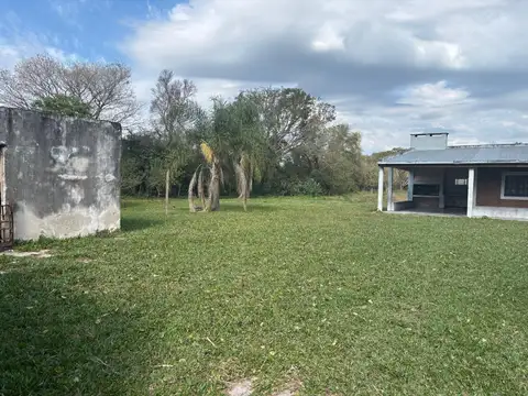 Campo en Venta con Alambrado