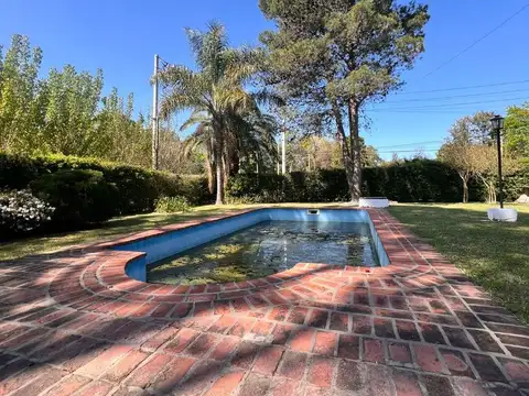 Casa en Alquiler en El Moro, USD 900
