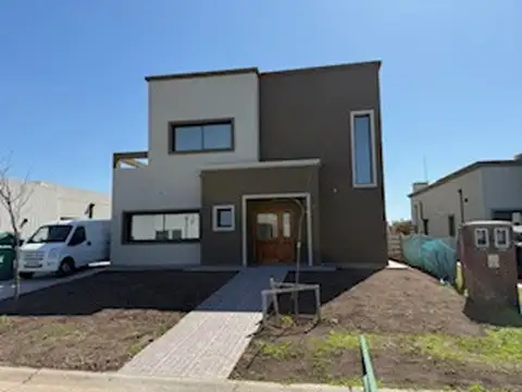 Casa a estrenar en venta en San Pablo