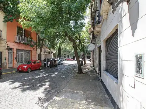 Balcarce 700