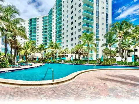 Venta Departamento 2 Dormitorios en Hollywood Beach Condo