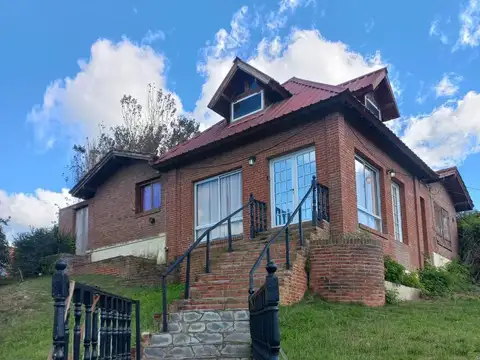 Casa en venta - 2 Dormitorios 1 Baño - Ostende