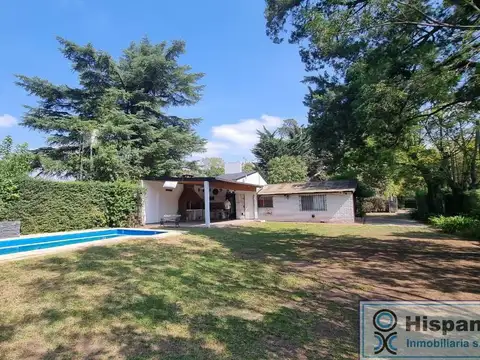 RETASADA  Casa en VENTA, en Del Viso, Barrio Los Jazmines, sobre la calle Necochea esquina Florida.