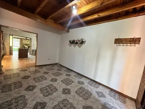 Casa 3 ambientes con 2 baños
