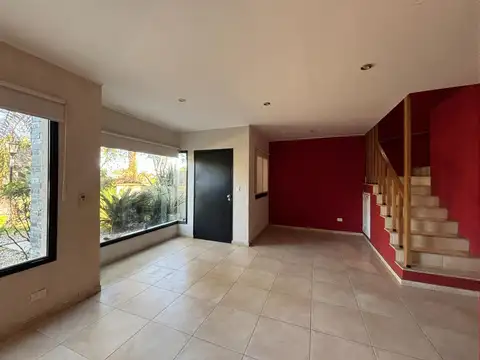 Casa en Venta con 7 cocheras
