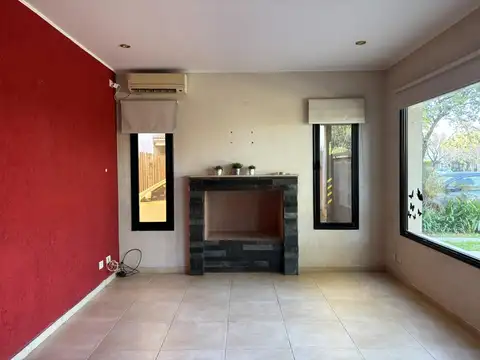 Casa 4 ambientes con 3 baños