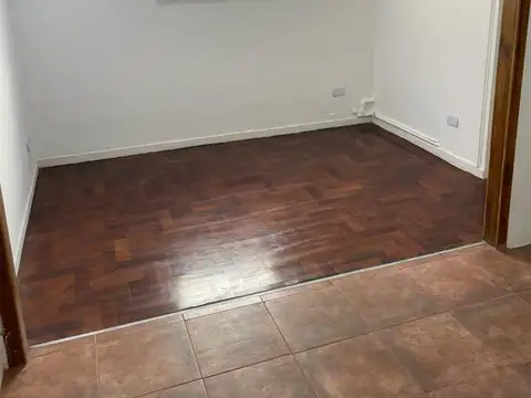 Depto Tipo Casa en Alquiler 40 años