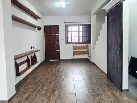 Duplex 3 ambientes en Alquiler con patio Ramos Mejia