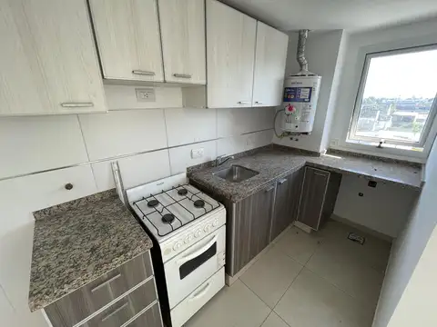 Departamento en Alquiler en Ludueña, $ 320.000