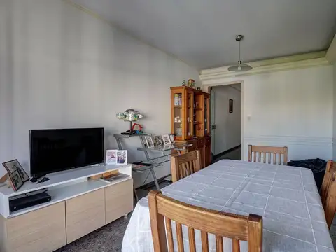 Departamento en Venta en Flores, USD 136.000